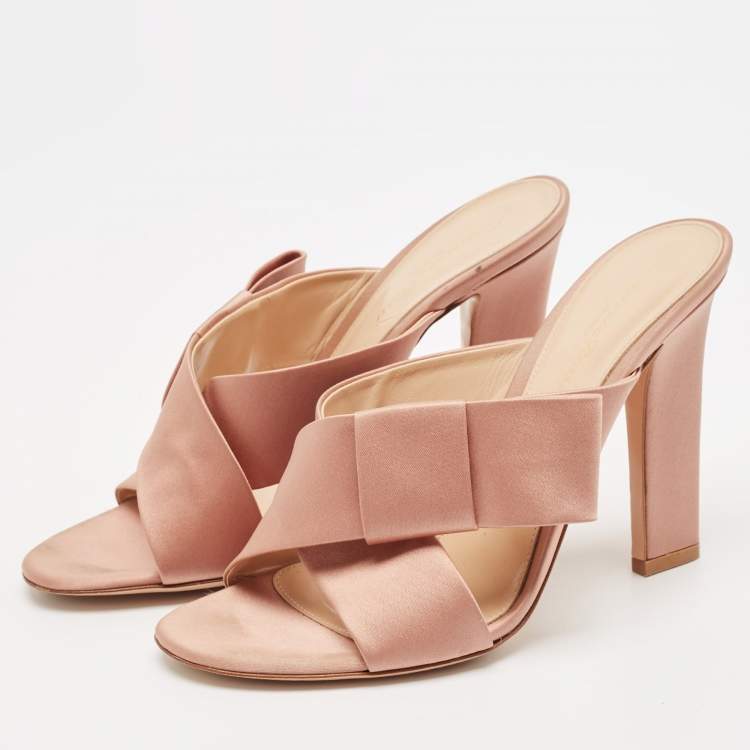 Pre Owned Gianvito Rossi Beige Satin Bow Slide Sandals Size 39