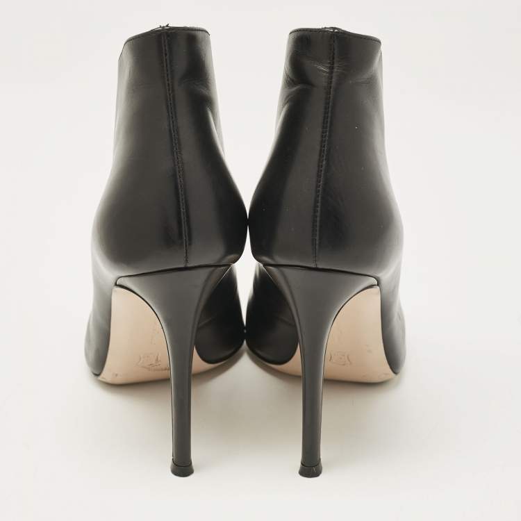 Pre Owned Gianvito Rossi Black Leather Peep Toe Vamp Ankle Boots Size 37