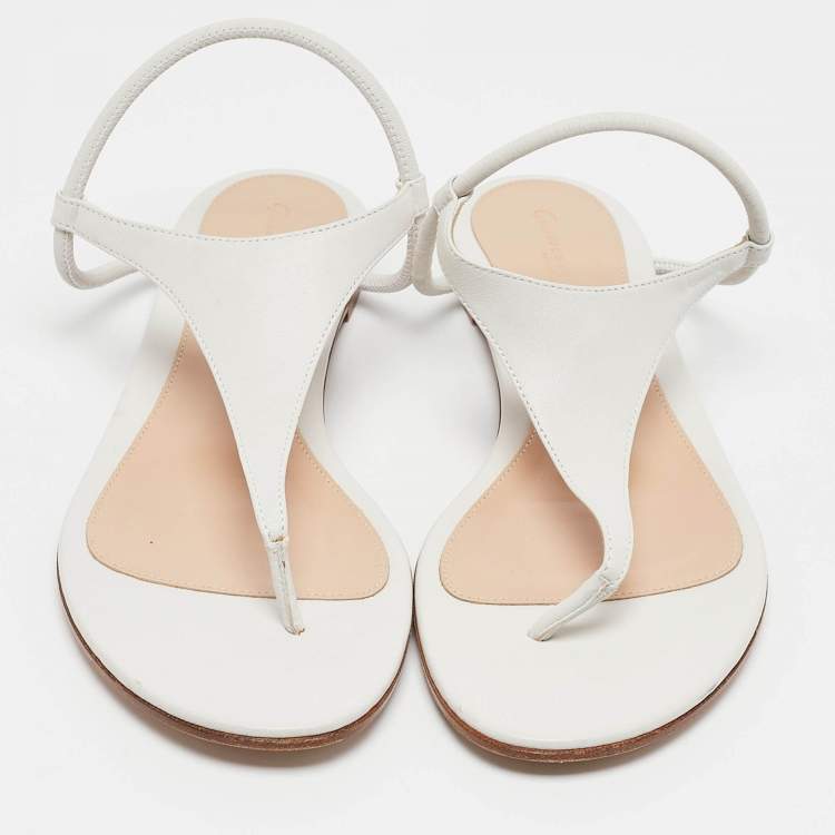 Pre Owned Gianvito Rossi White Leather Thong Flat Sandals Size 37.5