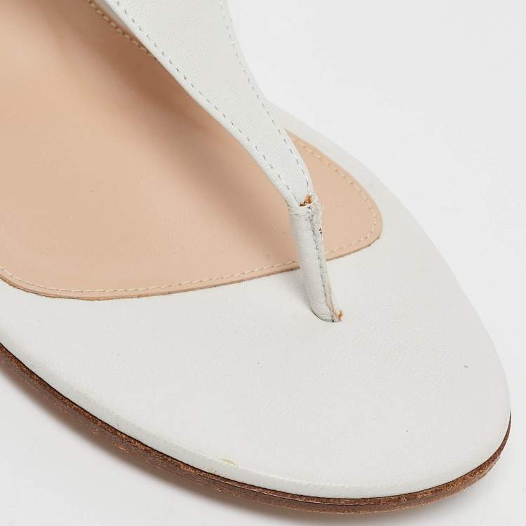 Pre Owned Gianvito Rossi White Leather Thong Flat Sandals Size 37.5