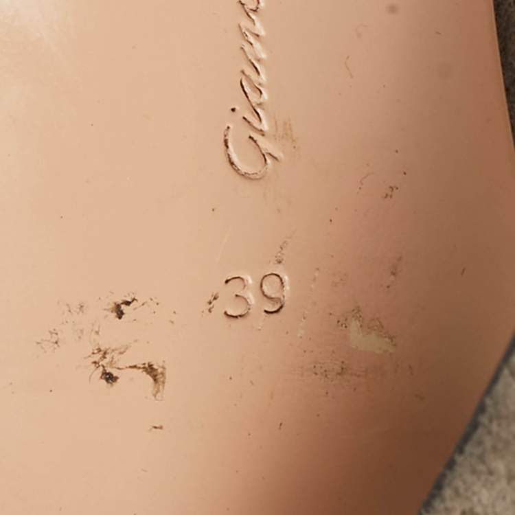 Pre Owned Gianvito Rossi Beige Suede Knee Length Boots Size 39