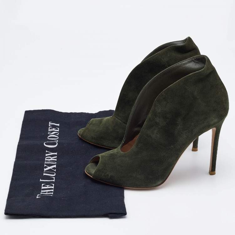 Pre Owned Gianvito Rossi Green Suede Vamp Boots Size 37.5