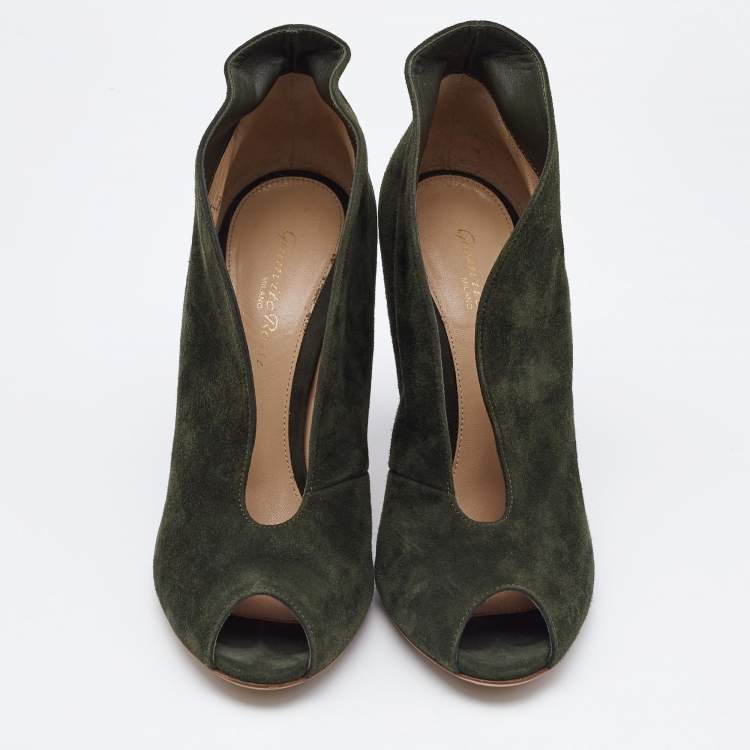 Pre Owned Gianvito Rossi Green Suede Vamp Boots Size 37.5