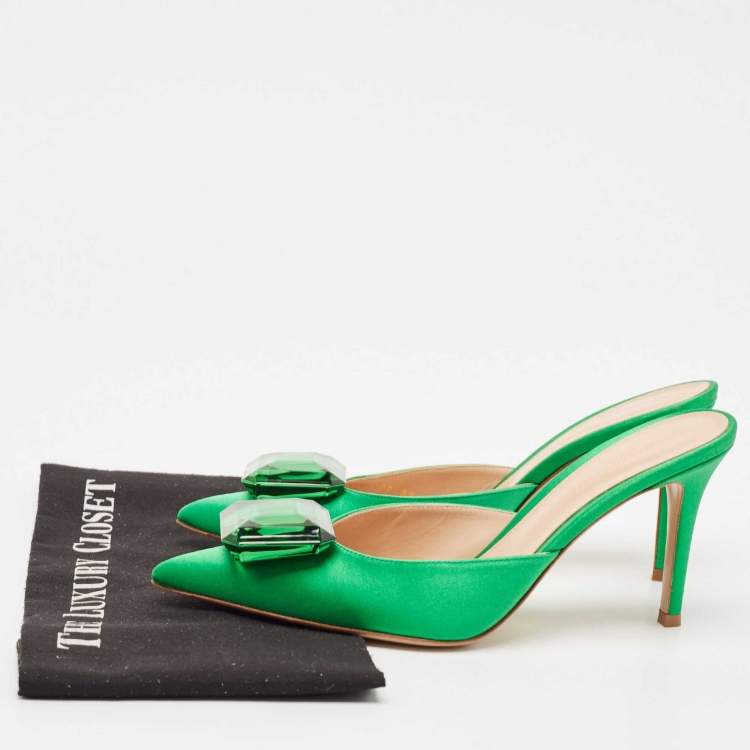 Pre Owned Gianvito Rossi Green Satin Jaipur Crystal Pointed Toe Mules Size 39