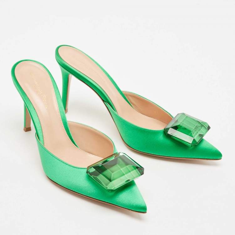 Pre Owned Gianvito Rossi Green Satin Jaipur Crystal Pointed Toe Mules Size 39