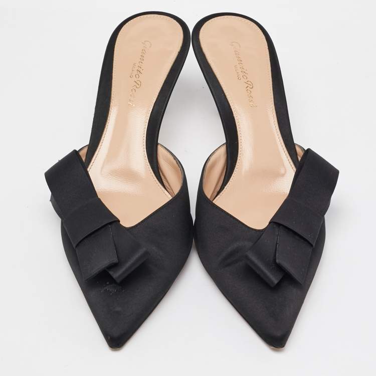 Pre Owned Gianvito Rossi Black Satin Kyoto Bow Pointed Toe Mules Size 40