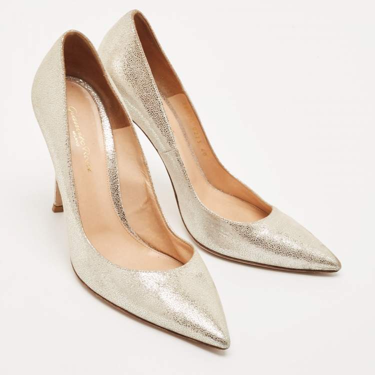 Pre Owned Gianvito Rossi Metallic Suede Pointed Toe Pumps Size 40