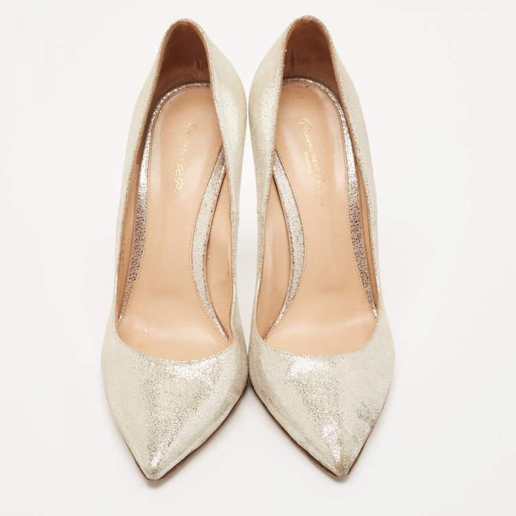 Pre Owned Gianvito Rossi Metallic Suede Pointed Toe Pumps Size 40