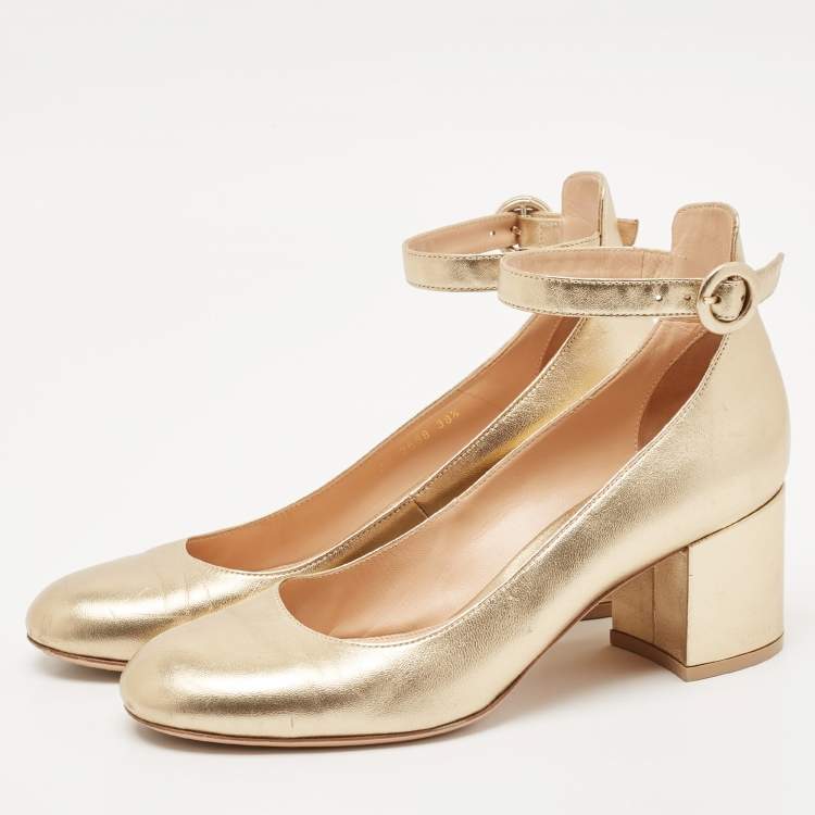 Pre Owned Gianvito Rossi Gold Leather Ankle Strap Block Heel Pumps Size 38.5