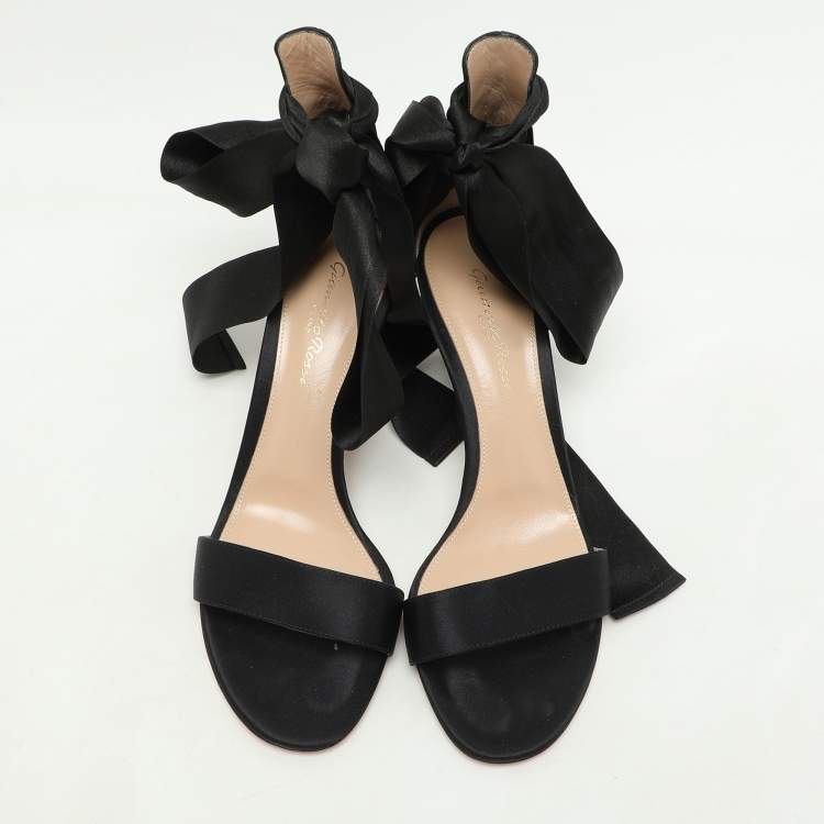 Pre Owned Gianvito Rossi Black Satin Gala Ankle Strap Sandals Size 38