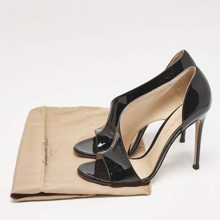 Pre Owned Gianvito Rossi Black Patent Leather Demi Cut Out Pumps Size 37.5