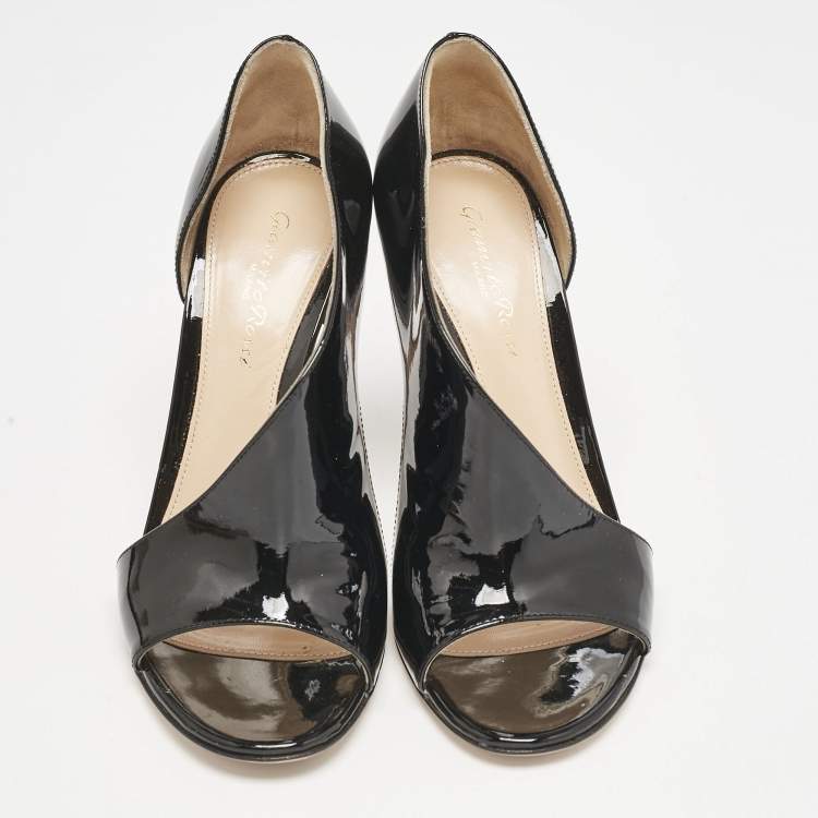 Pre Owned Gianvito Rossi Black Patent Leather Demi Cut Out Pumps Size 37.5