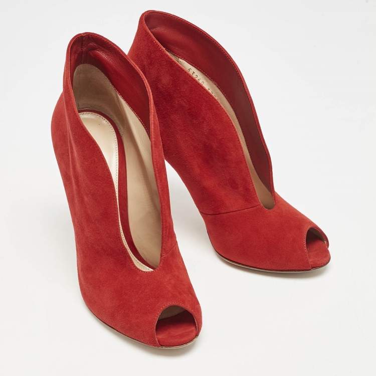 Pre Owned Gianvito Rossi Red Suede Vamp Booties Size 37