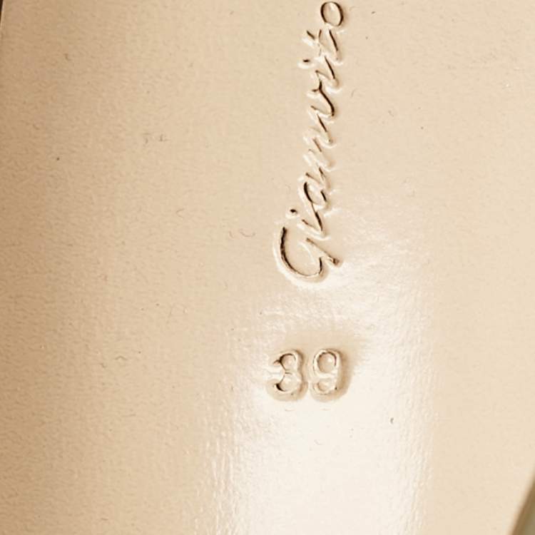 Pre Owned Gianvito Rossi Beige Patent Leather Pointed Toe Pumps Size 39