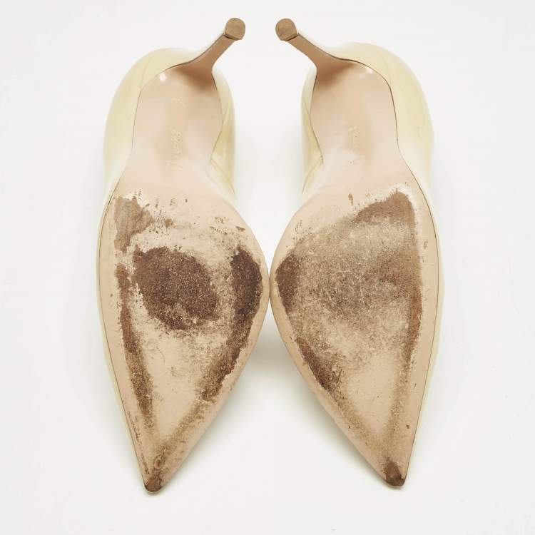 Pre Owned Gianvito Rossi Beige Patent Leather Pointed Toe Pumps Size 39