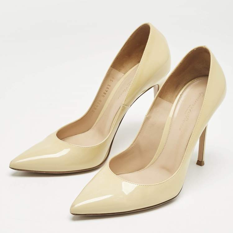 Pre Owned Gianvito Rossi Beige Patent Leather Pointed Toe Pumps Size 39