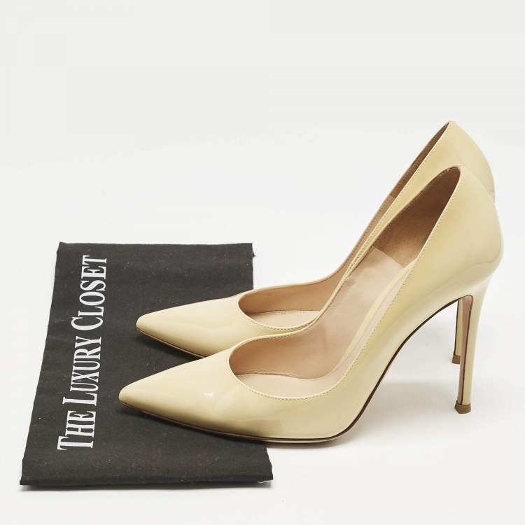 Pre Owned Gianvito Rossi Beige Patent Leather Pointed Toe Pumps Size 39