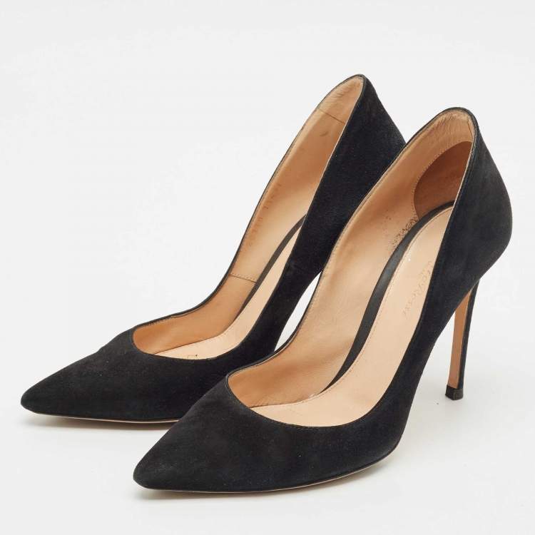 Pre Owned Gianvito Rossi Black Suede Pointed Toe Pumps Size 39
