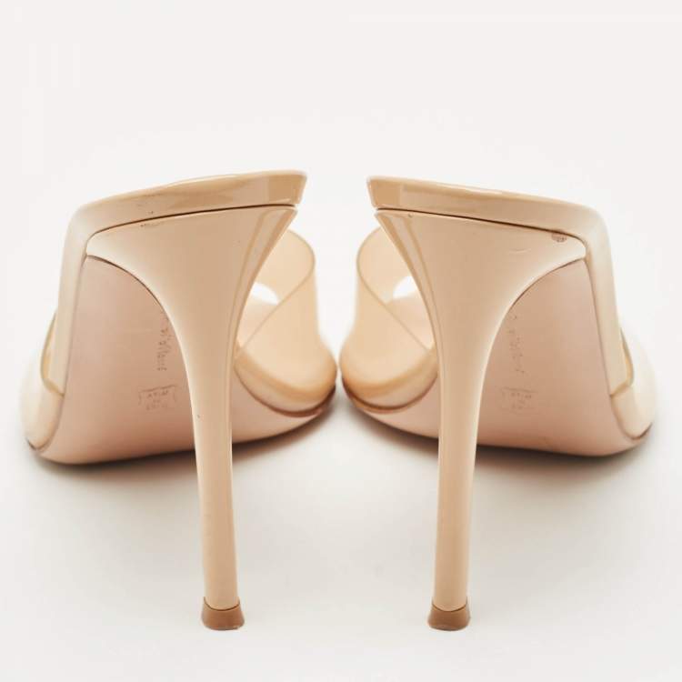 Pre Owned Gianvito Rossi Beige Patent Leather and PVC Elle Slide Sandals Size 39