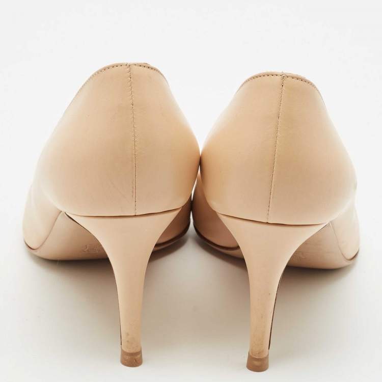 Pre Owned Gianvito Rossi Beige Leather Gianvito Pumps Size 40
