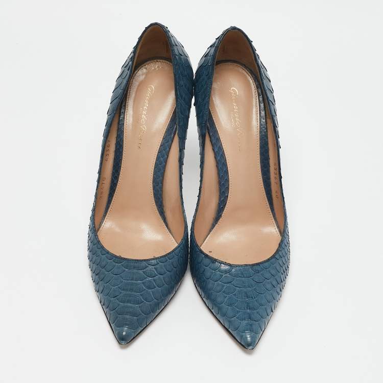 Pre Owned Gianvito Rossi Blue Python Leather Gianvito Pointed Toe Pumps Size 40