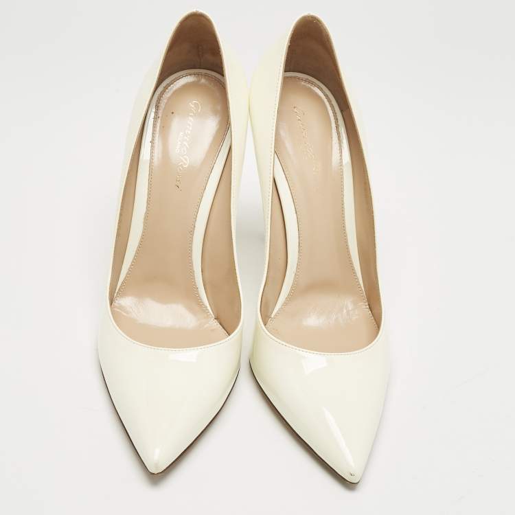 Pre Owned Gianvito Rossi Off White Patent Leather Gianvito Pumps Size 40.5