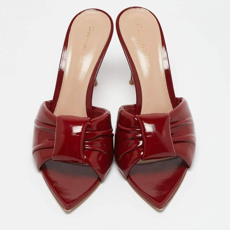 Pre Owned Gianvito Rossi Burgundy Leather Amour Mules Size 40.5