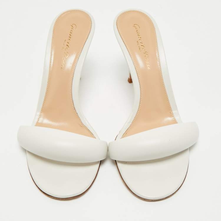 Pre Owned Gianvito Rossi White Leather Bijoux Slides Size 37