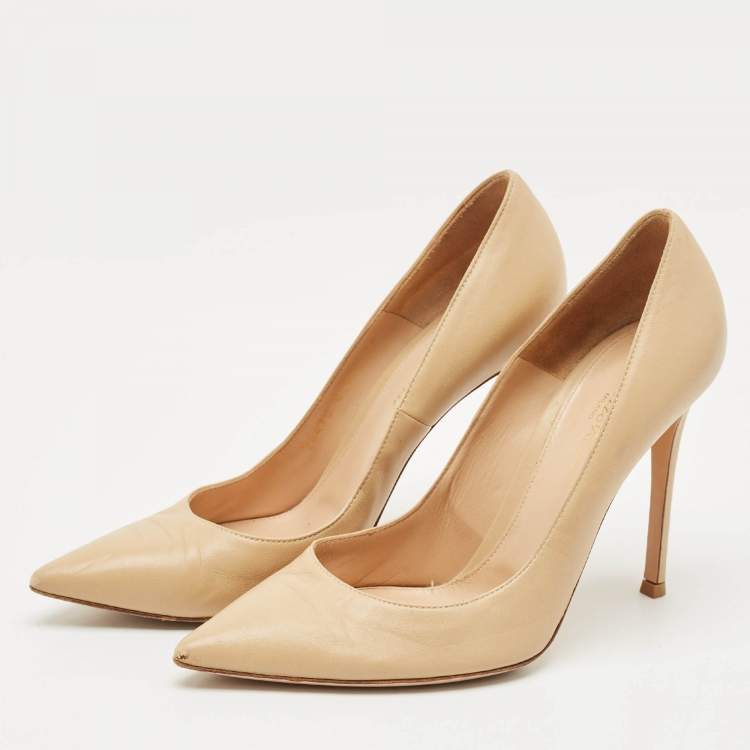 Pre Owned Gianvito Rossi Beige Leather Gianvito Pointed Toe Pumps Size 39