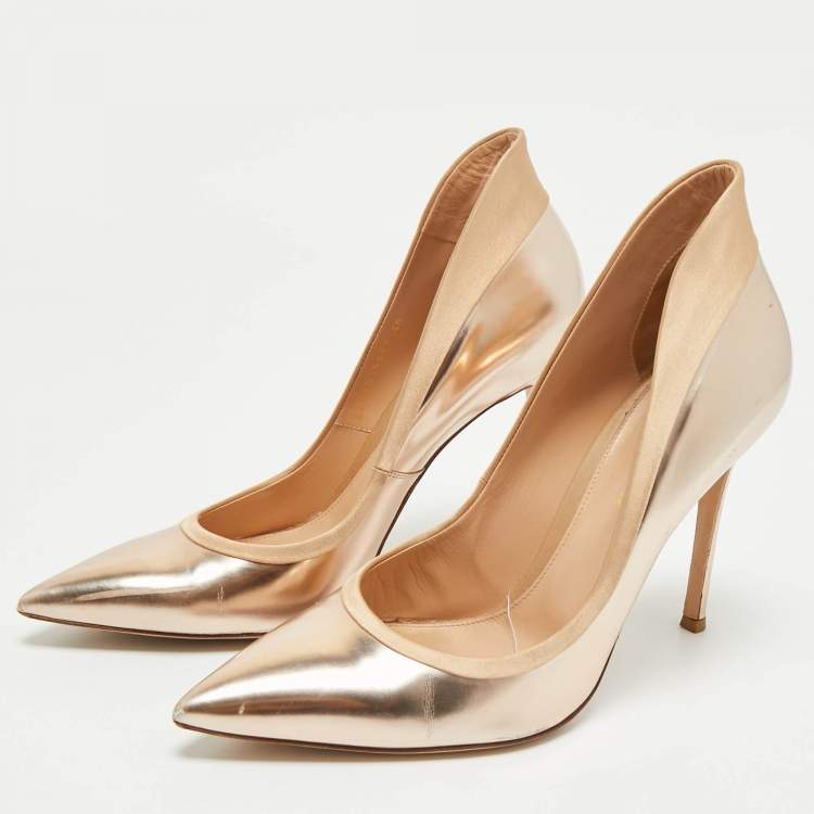 Pre Owned Gianvito Rossi Rose Gold/Beige Leather and Satin Pointed Toe Pumps Size 40