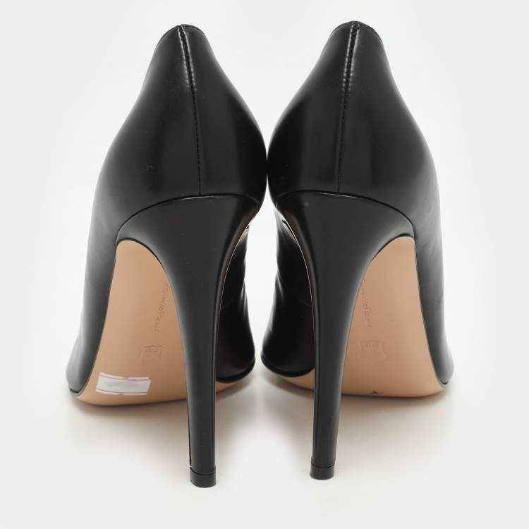Pre Owned Gianvito Rossi Black Leather Strappy Pumps Size 38.5