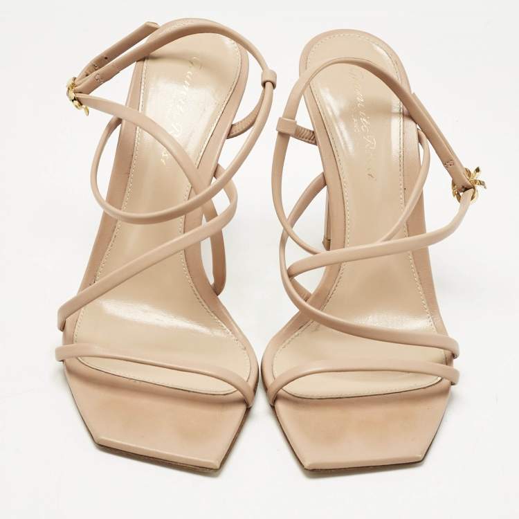 Pre Owned Gianvito Rossi Beige Leather Manilla Sandals Size 37