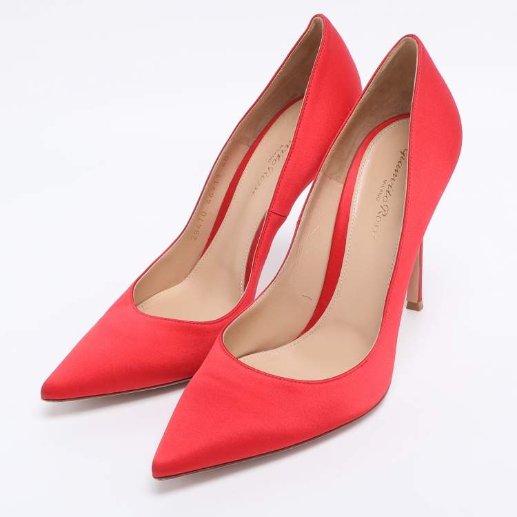 Pre Owned Gianvito Rossi Red Satin Pumps Size 40