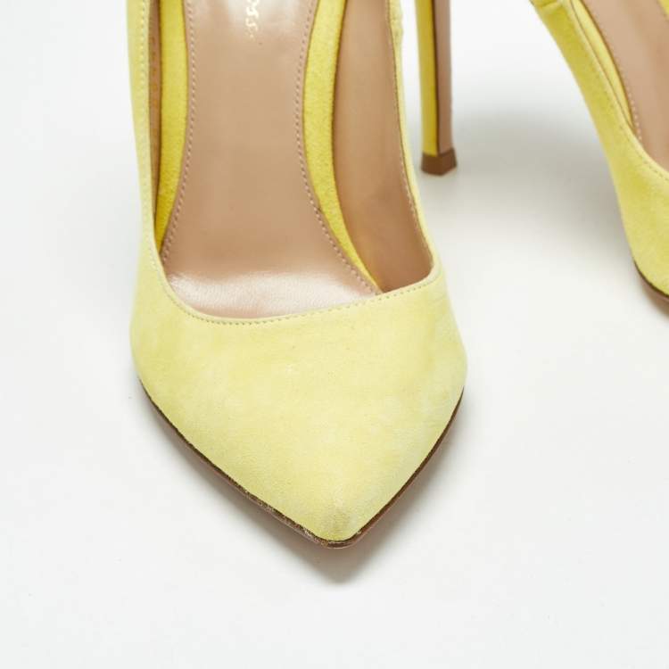 Pre Owned Gianvito Rossi Green Suede Pointed Toe Pumps Size 39