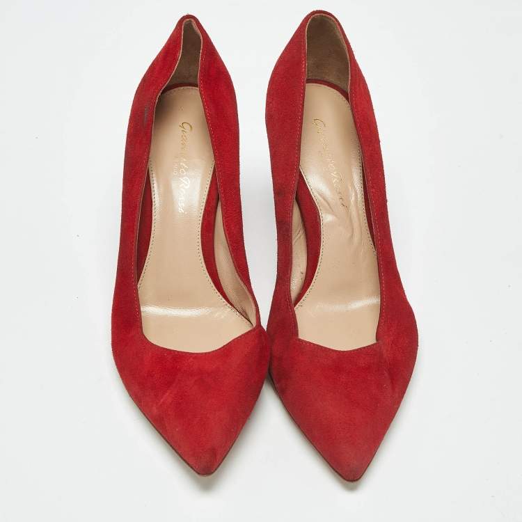 Pre Owned Gianvito Rossi Red Suede Pointed Toe Pumps Size 37