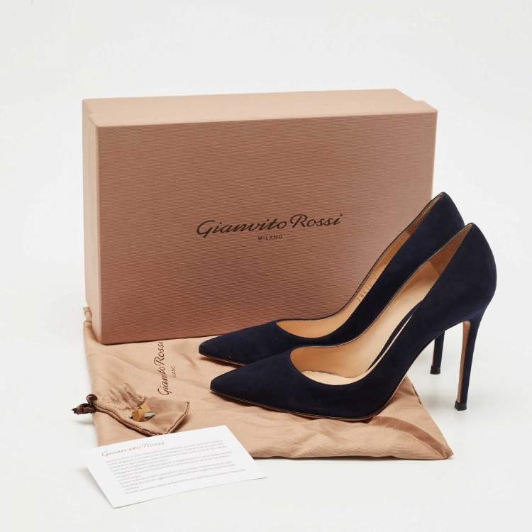 Pre Owned Gianvito Rossi Navy Blue Suede Gianvito Pumps Size 37
