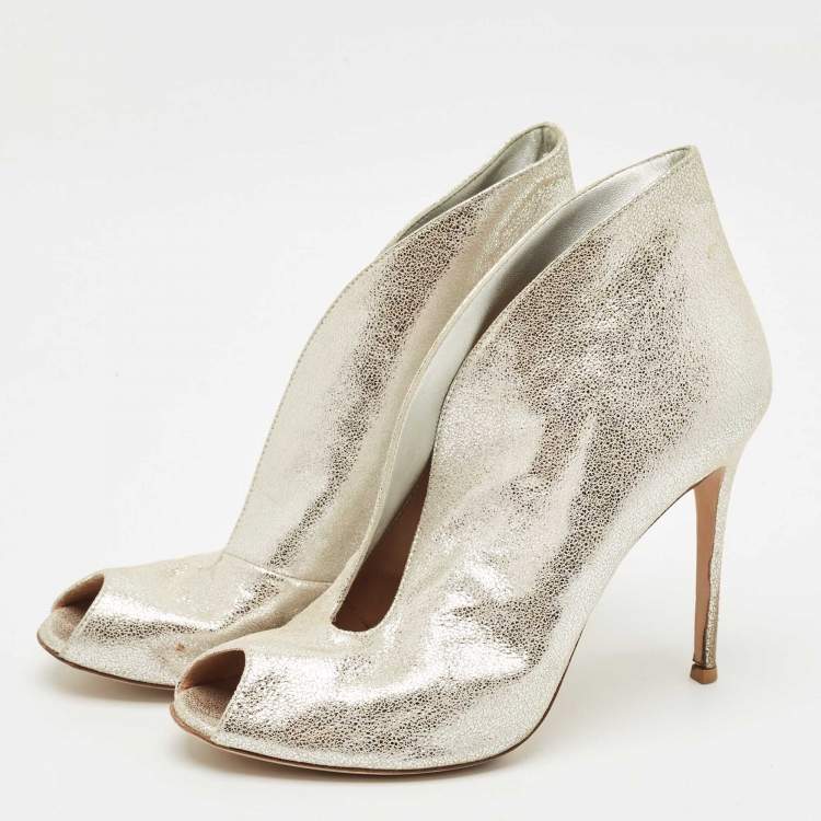 Pre Owned Gianvito Rossi Silver Suede Peep Toe Ankle Booties Size 41