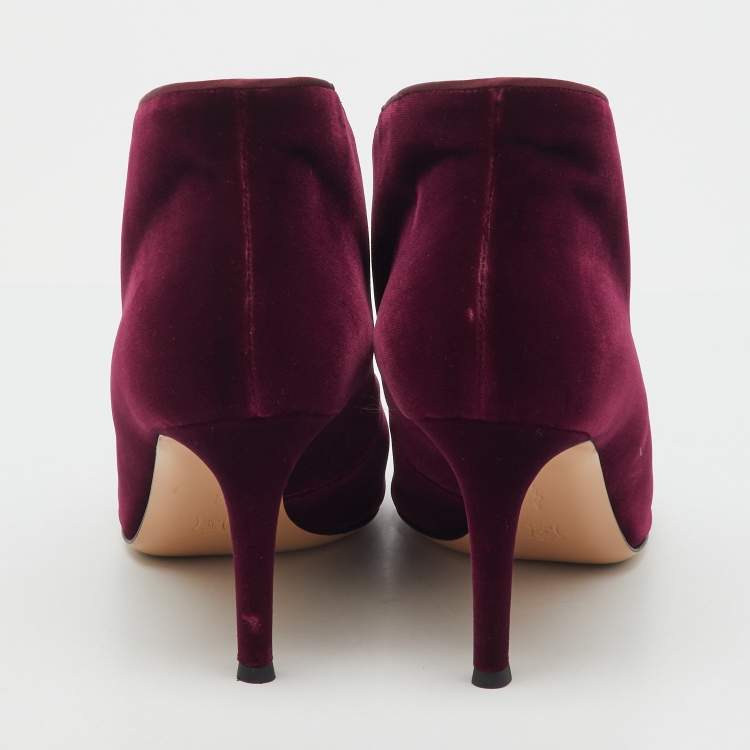 Pre Owned Gianvito Rossi Burgundy Velvet Vamp Platform Booties Size 38.5