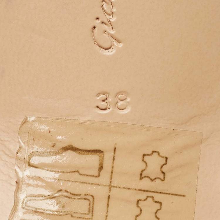 Pre Owned Gianvito Rossi White Patent Leather Buckle Thong Slide Sandals Size 38                      