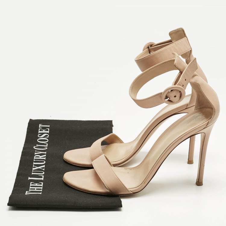 Pre Owned Gianvito Rossi Beige Leather Portofino Ankle Strap Sandals Size 39