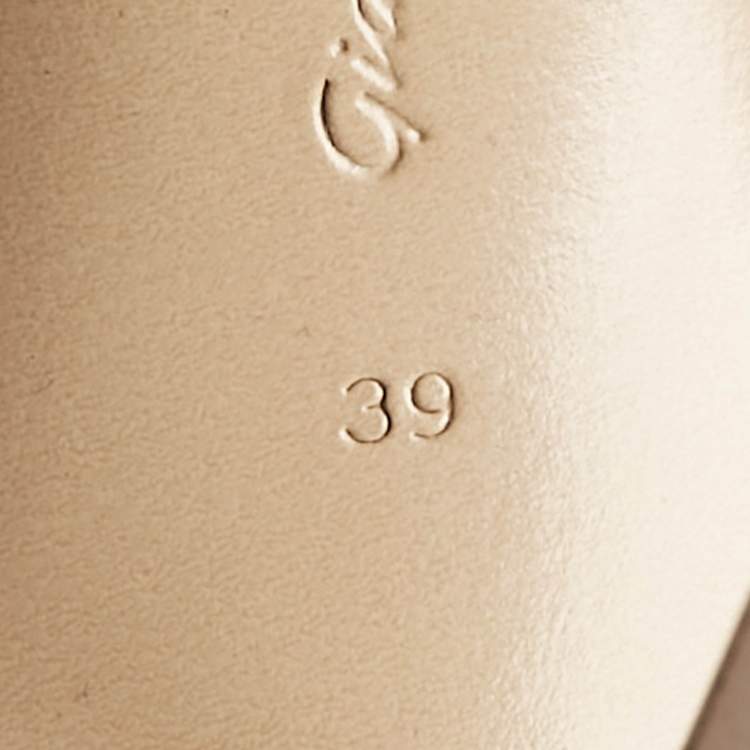 Pre Owned Gianvito Rossi Beige Leather Portofino Ankle Strap Sandals Size 39