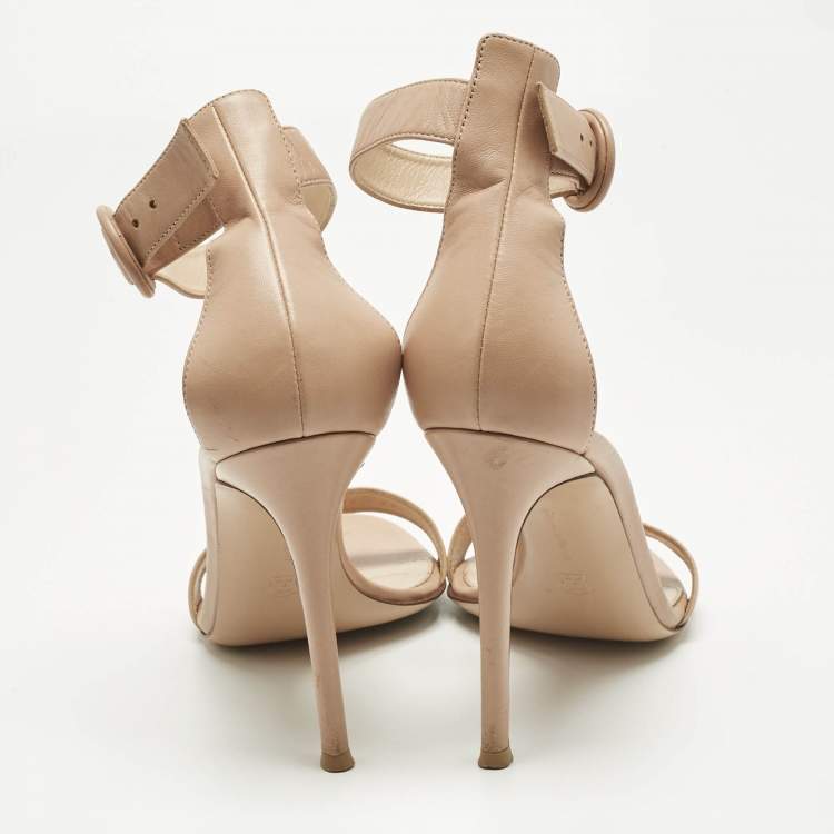 Pre Owned Gianvito Rossi Beige Leather Portofino Ankle Strap Sandals Size 39