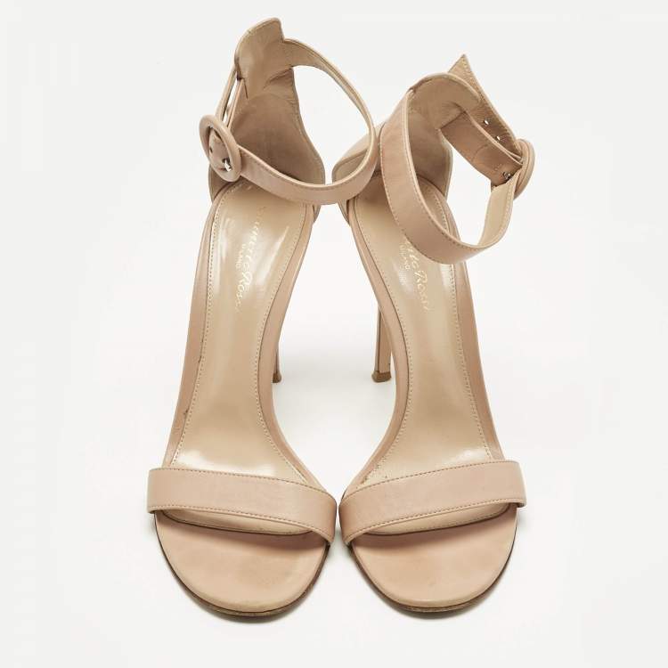 Pre Owned Gianvito Rossi Beige Leather Portofino Ankle Strap Sandals Size 39