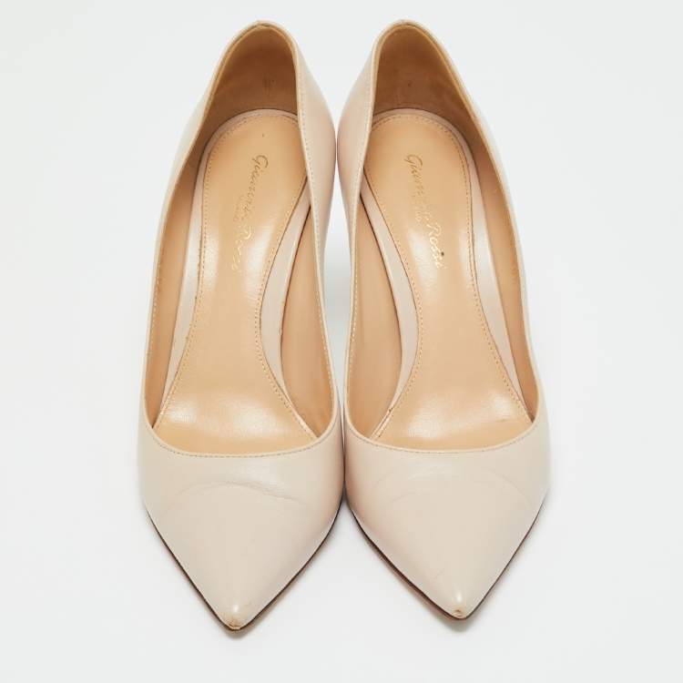 Pre Owned Gianvito Rossi Cream Leather Gianvito 105 Pumps Size 38