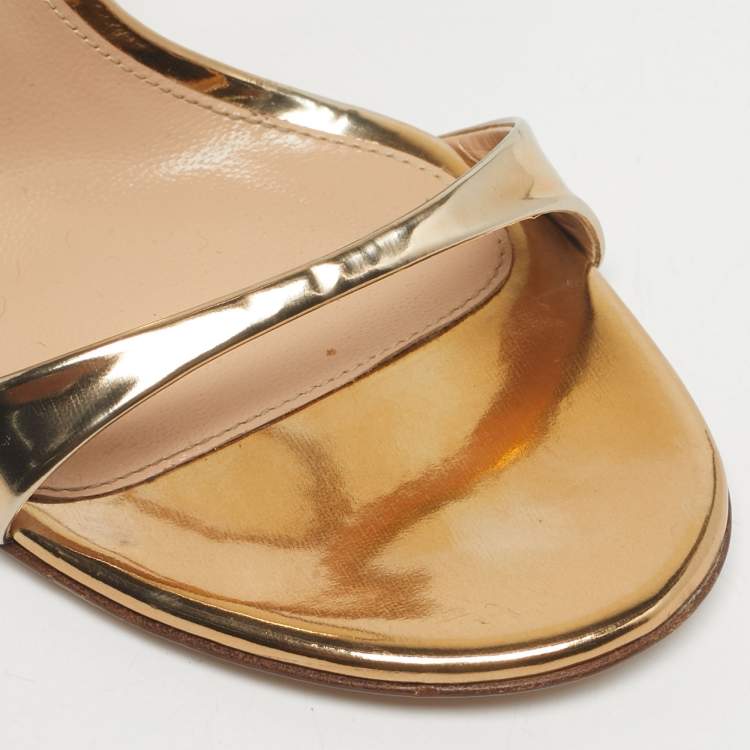 Pre Owned Gianvito Rossi Gold Patent Leather Aura Slide Sandals Size 39