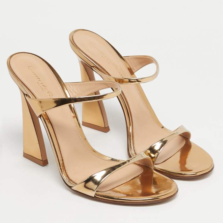 Pre Owned Gianvito Rossi Gold Patent Leather Aura Slide Sandals Size 39