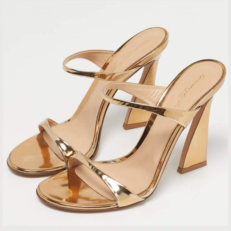 Pre Owned Gianvito Rossi Gold Patent Leather Aura Slide Sandals Size 39