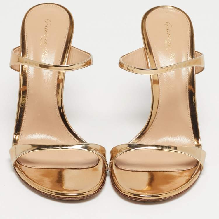 Pre Owned Gianvito Rossi Gold Patent Leather Aura Slide Sandals Size 39