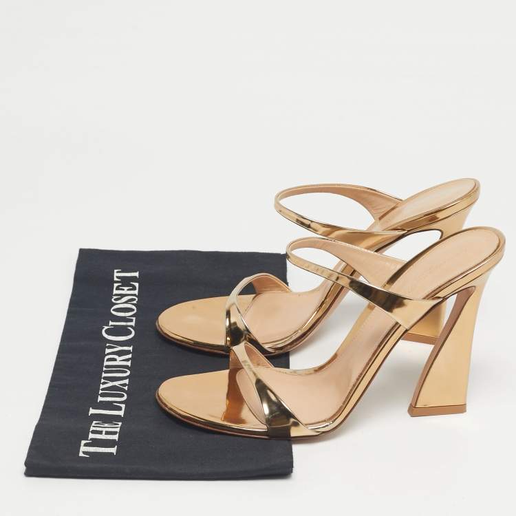 Pre Owned Gianvito Rossi Gold Patent Leather Aura Slide Sandals Size 39