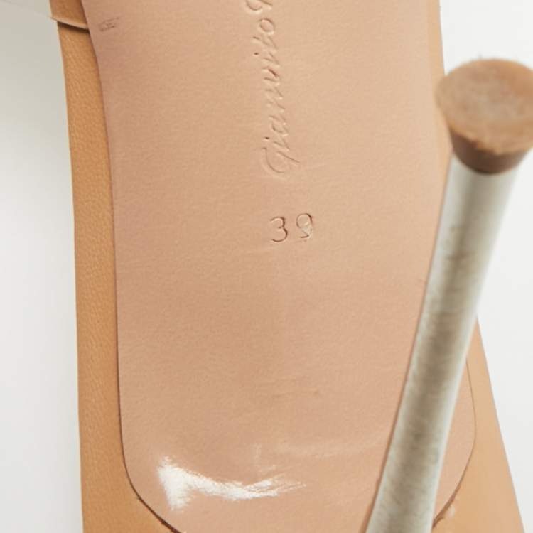 Pre Owned Gianvito Rossi Transparent PVC Elle Slide Sandals Size 39